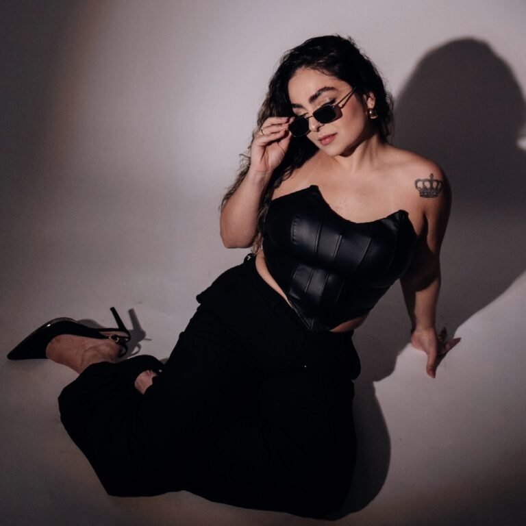 Instagram post from arianysantosbeauty. This post is in position 10.