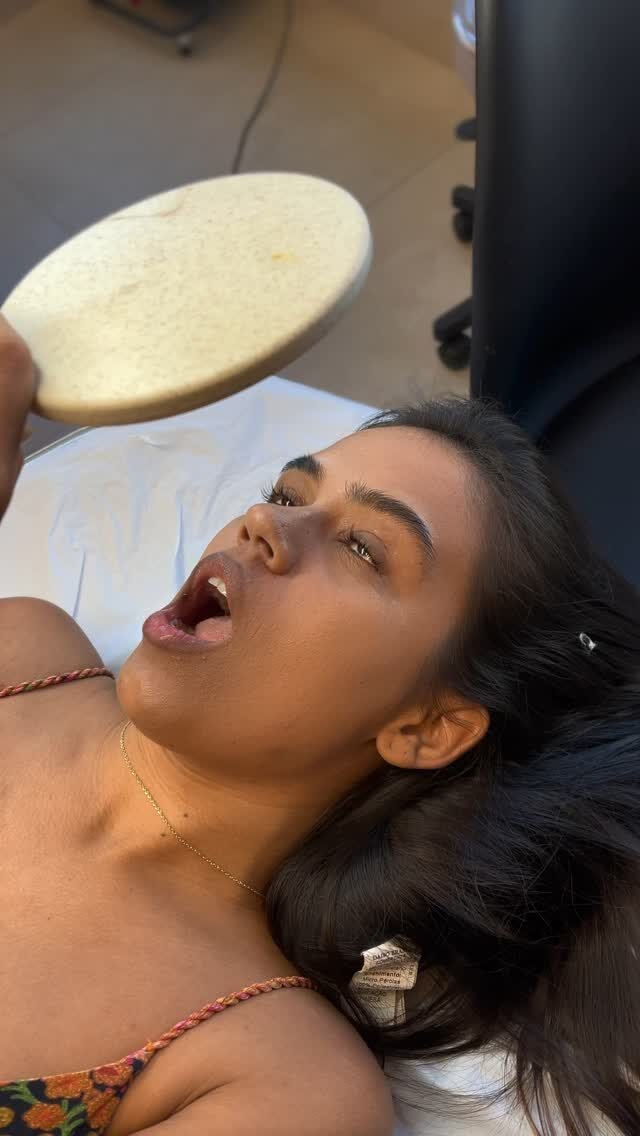 Instagram post from arianysantosbeauty. This post is in position 1.